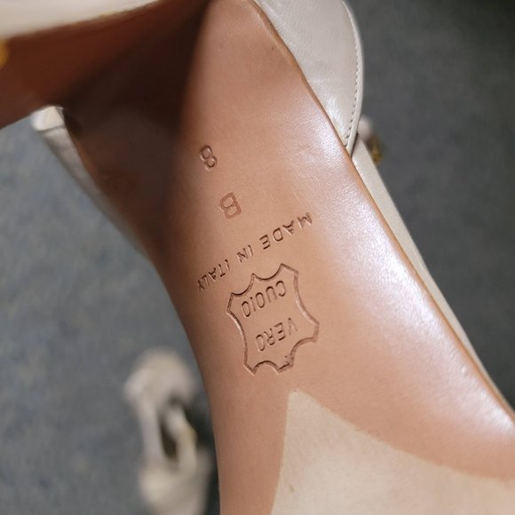 Stunning Donna Karan New York Neutral Strappy Sandals Size 8 - Picture 13 of 16